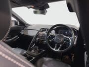 Jaguar E-PACE - View 4
