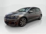 Volkswagen Golf - View 2