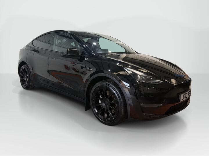 Tesla Model Y - View 1